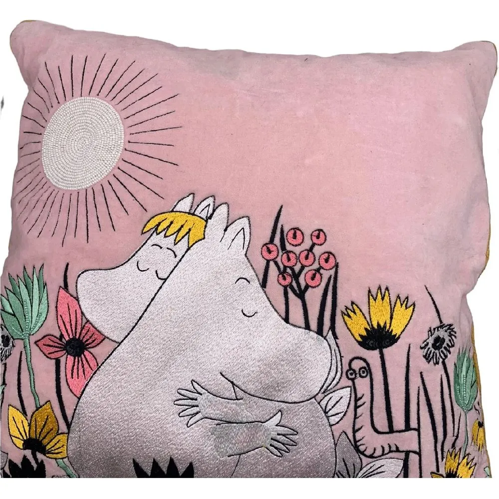 Moomin Cushion Love